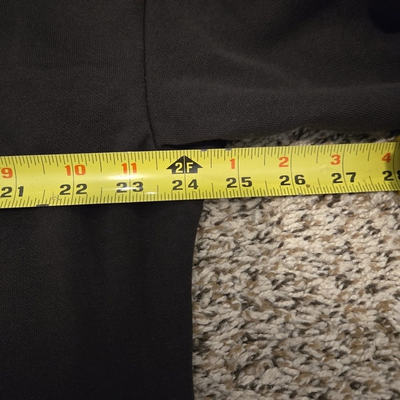 PUMA Women's Fleece Crewneck Sweatshirt Badge Black NWT Size XL - Picture 12 of 16